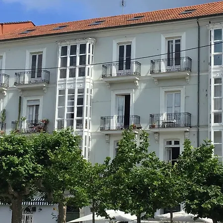 Hostel De Peregrinos La Bilbaina Santoña