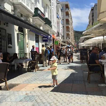 De Peregrinos La Bilbaina Hostel Santoña