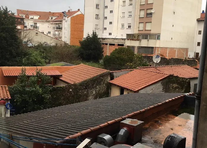 De Peregrinos La Bilbaina Hostel *